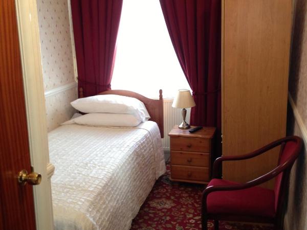 Balmoral House Hotel : photo 1 de la chambre chambre simple avec douche 