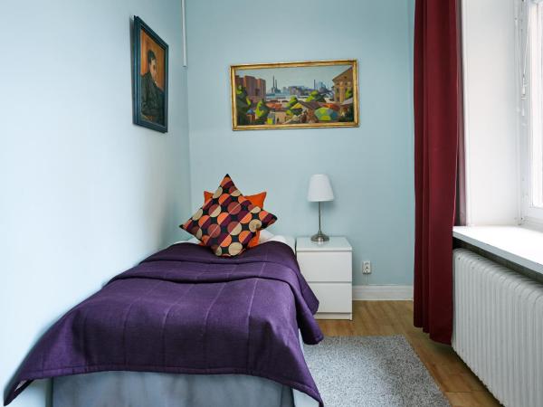 Hotel Hornsgatan : photo 5 de la chambre chambre simple avec salle de bains commune dans couloir