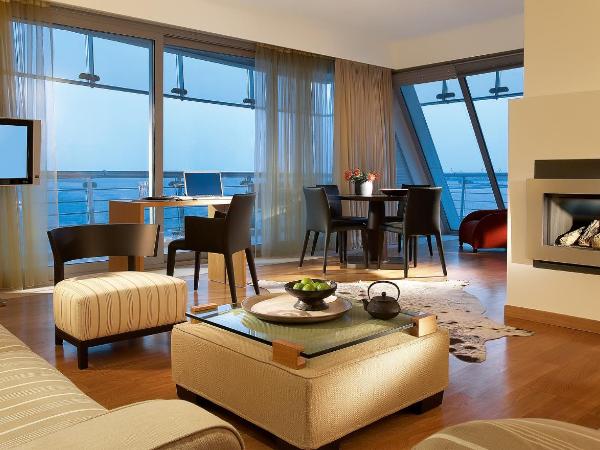 Daios Luxury Living : photo 2 de la chambre suite de luxe avec vue sur la mer 