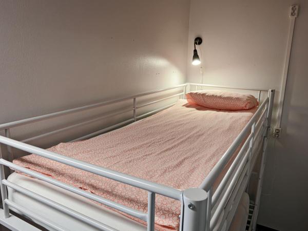 CheapSleep Hostel Helsinki : photo 2 de la chambre lit dans dortoir mixte de 24 lits