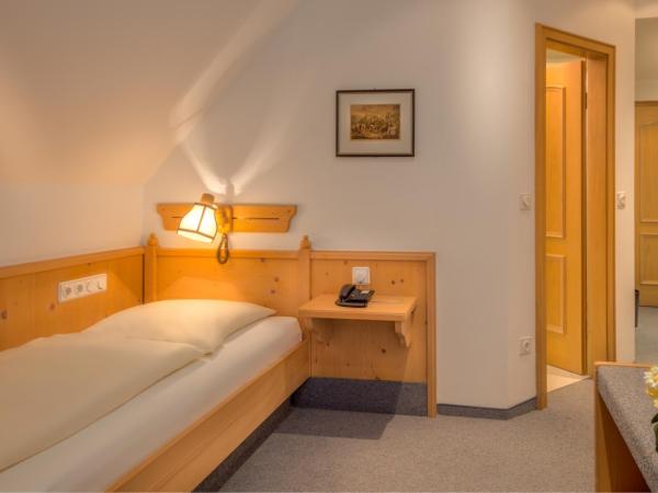 Hotel Gasthof zur Post : photo 1 de la chambre chambre simple