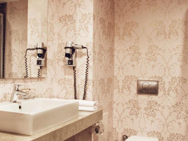 Hotel Suadiye : photo 1 de la chambre chambre double ou lits jumeaux deluxe - vue sur ville