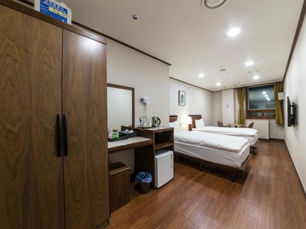 Youngbin Hotel : photo 1 de la chambre twin room with sauna access 
