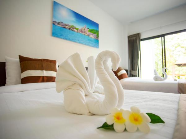 The Retreat Khaolak Resort - SHA Extra Plus : photo 2 de la chambre chambre lits jumeaux deluxe avec balcon