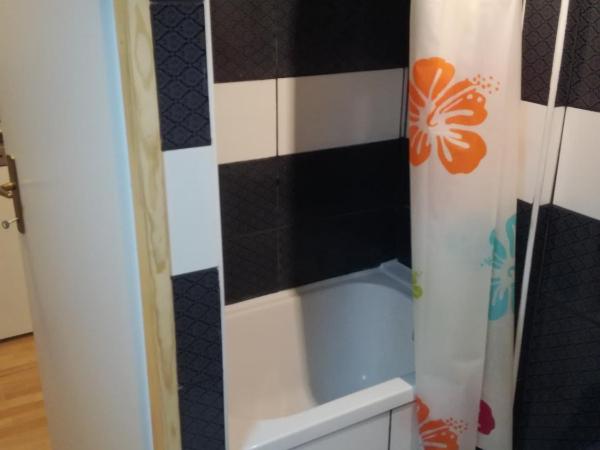 Guest House Kvartin : photo 6 de la chambre chambre double deluxe avec balcon - vue sur mer