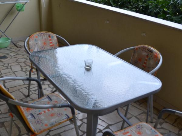 Apartments Lera : photo 1 de la chambre appartement avec terrasse