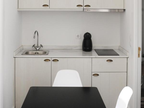 Mo House : photo 8 de la chambre chambre double avec balcon