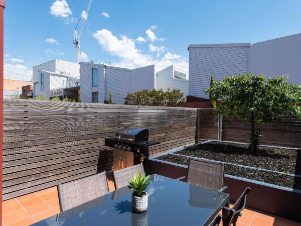 Sullivans Cove Apartments : photo 7 de la chambre appartement 3 chambres - wapping-collins