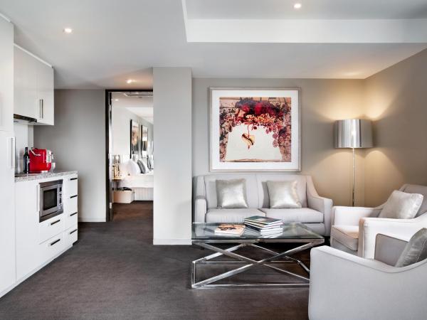 The Olsen Melbourne Art Series : photo 4 de la chambre suite 2 chambres deluxe avec balcon
