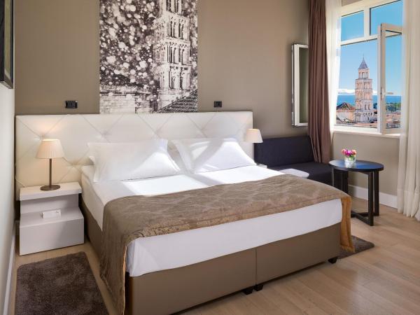 Cornaro Hotel : photo 3 de la chambre chambre double ou lits jumeaux deluxe - vue sur mer