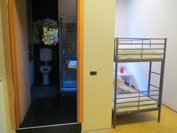 Panda Hostel : photo 6 de la chambre lit dans dortoir mixte de 4 lits