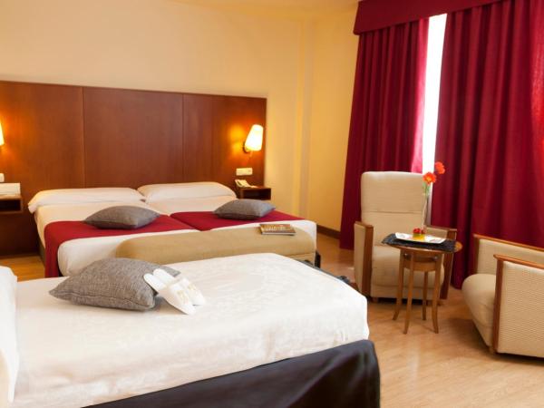 Vincci Ciudad de Salamanca : photo 3 de la chambre chambre double avec lit d'appoint (3 adultes)