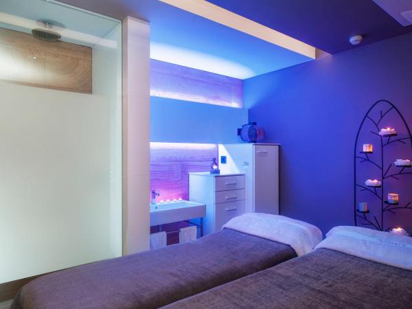 Sallés Hotel Pere IV : photo 4 de la chambre chambre double deluxe avec massage et accès au spa