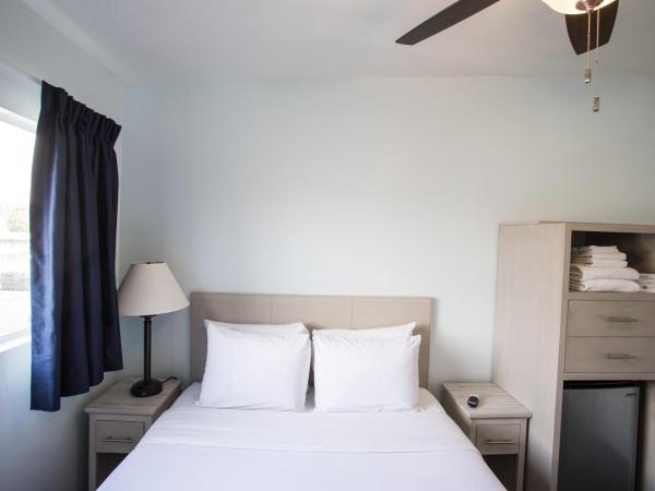 Ocean Park Hotel : photo 3 de la chambre chambre lit queen-size avec salle de bains privative