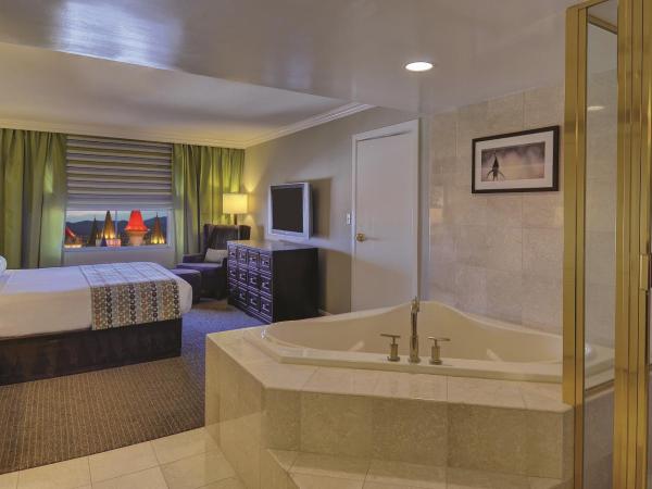 Excalibur : photo 1 de la chambre suite de luxe resort