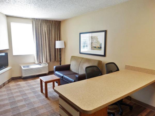 Extended Stay America Suites - Louisville - Alliant Avenue : photo 7 de la chambre suite 1 chambre avec 1 lit queen-size - non-fumeurs