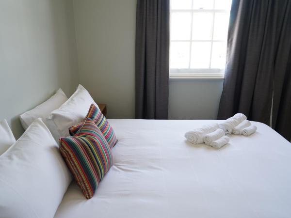 Rosehill Hotel : photo 2 de la chambre chambre double avec salle de bains commune