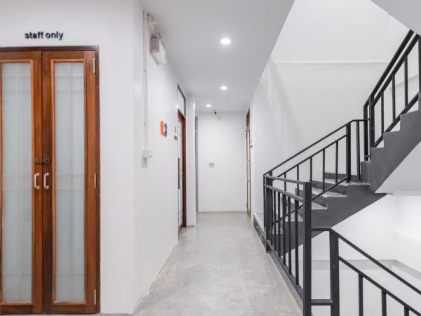 Tiny Taladnoi Hostel : photo 10 de la chambre lit dans dortoir pour femmes de 4 lits