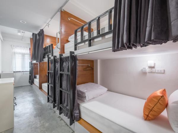 Tiny Taladnoi Hostel : photo 10 de la chambre lit dans dortoir pour femmes de 6 lits