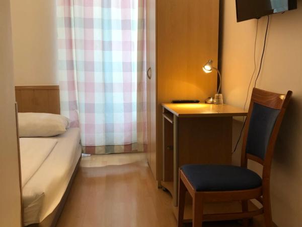 Pension Vera : photo 1 de la chambre chambre simple