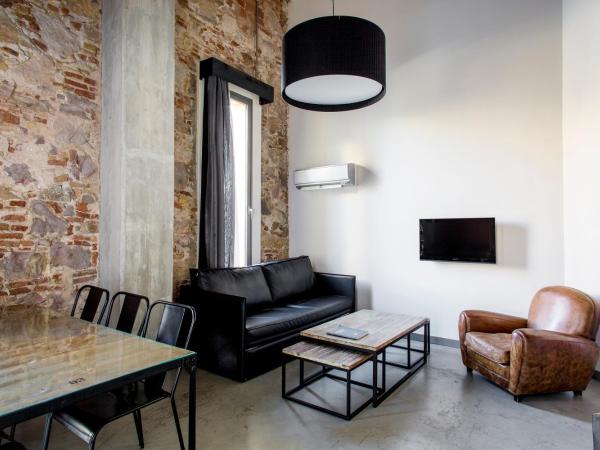 Barcelona Apartment Republica : photo 4 de la chambre appartement familial de luxe (5 adultes)