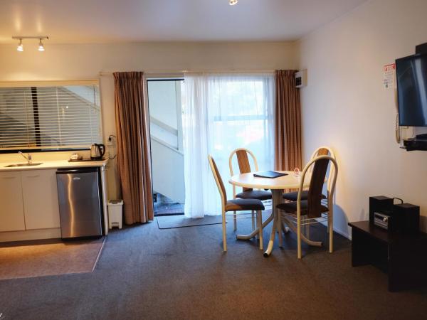 Marksman Motor Inn : photo 4 de la chambre suite 2 chambres