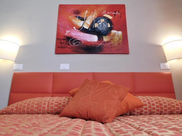 Moonlight Hotel&Suites : photo 8 de la chambre chambre triple deluxe