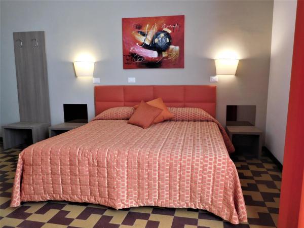 Moonlight Hotel&Suites : photo 10 de la chambre chambre triple deluxe