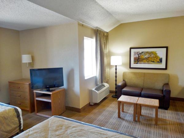 Extended Stay America Suites - Indianapolis - West 86th St : photo 3 de la chambre studio de luxe avec 2 lits doubles – non-fumeurs