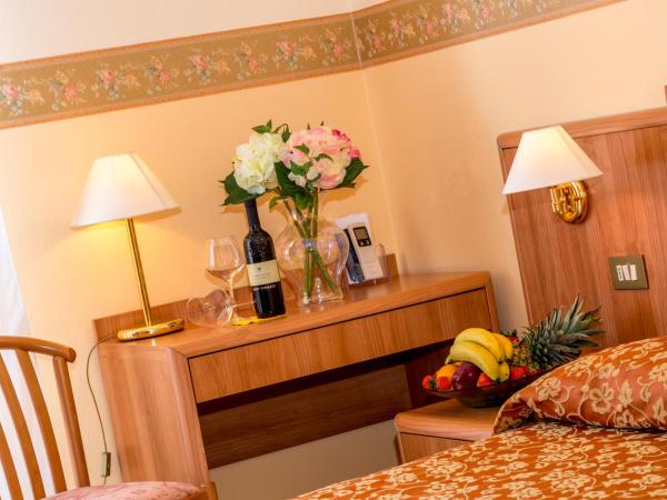 Hotel Smeraldo : photo 1 de la chambre chambre double