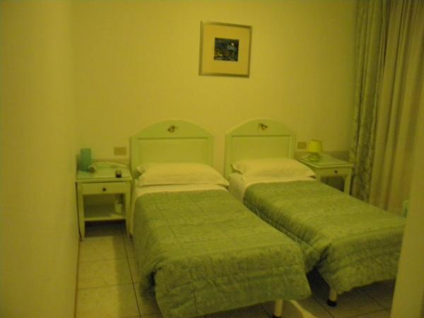 Hotel Adua : photo 4 de la chambre chambre lits jumeaux