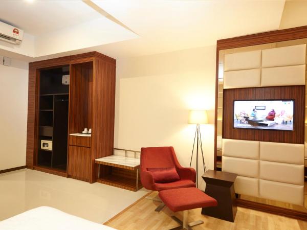 Hotel Six Seasons @ Mid Valley : photo 4 de la chambre suite premium