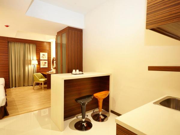 Hotel Six Seasons @ Mid Valley : photo 3 de la chambre suite premium