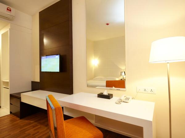 Hotel Six Seasons @ Mid Valley : photo 4 de la chambre suite exécutive