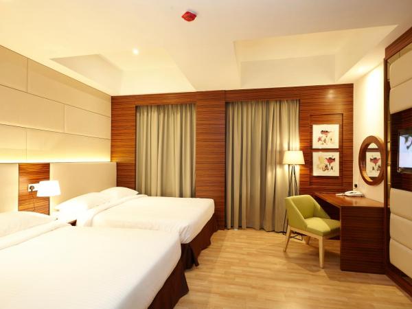 Hotel Six Seasons @ Mid Valley : photo 2 de la chambre suite premium