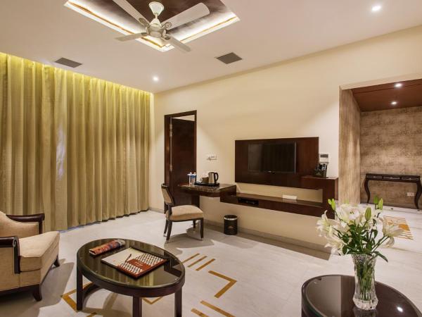 KK Royal Hotel & Convention Centre : photo 8 de la chambre suite