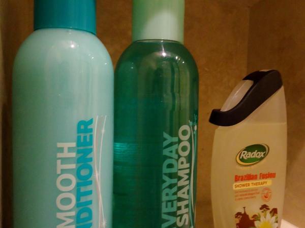 Hour Glass Hotel : photo 5 de la chambre chambre quadruple avec salle de bains