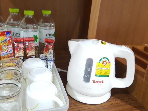 Double D Rooms & Cafe : photo 1 de la chambre chambre double avec salle de bains privative