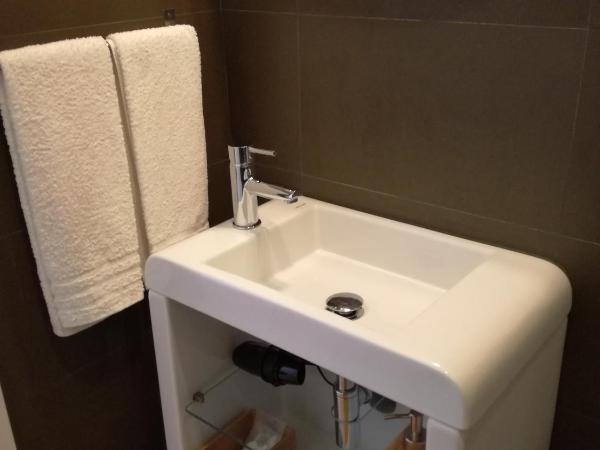 Ah33 - Estúdios : photo 8 de la chambre studio double ou lits jumeaux avec balcon