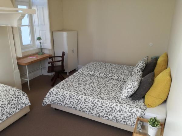 Ah33 - Estúdios : photo 7 de la chambre appartement familial supérieur