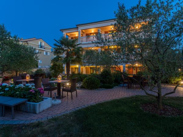 Vila Milcetic : photo 9 de la chambre chambre double standard - vue sur jardin