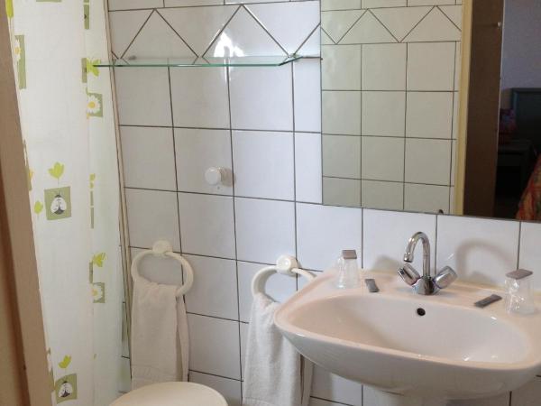 Hôtel De La Mer : photo 7 de la chambre chambre double