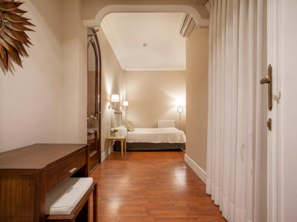 Hi Valencia Boutique : photo 1 de la chambre chambre lit queen-size standard avec salle de bains privative