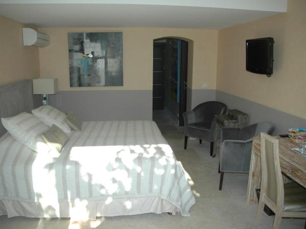 Mas des Carassins : photo 3 de la chambre chambre double deluxe