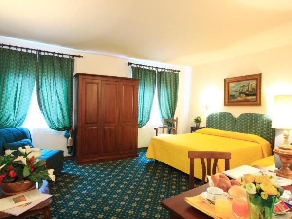 Hotel S.Giorgio & Olimpic : photo 5 de la chambre chambre triple