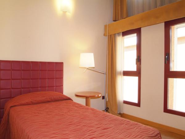 Hotel Maxim : photo 1 de la chambre chambre simple