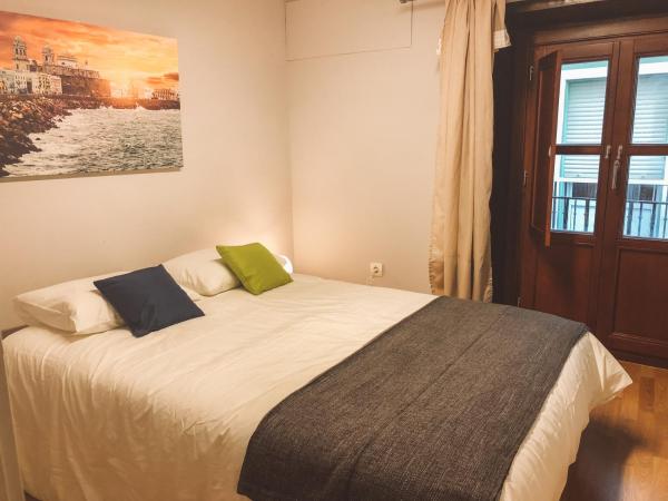 Apodaca Rooms : photo 2 de la chambre chambre lit queen-size avec salle de bains commune 