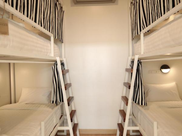 Hostel Lullaby Non-Smoking : photo 4 de la chambre dortoir mixte et supérieur avec 4 lits