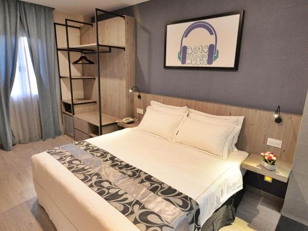 Diamond Inn : photo 2 de la chambre chambre lit king-size supérieure