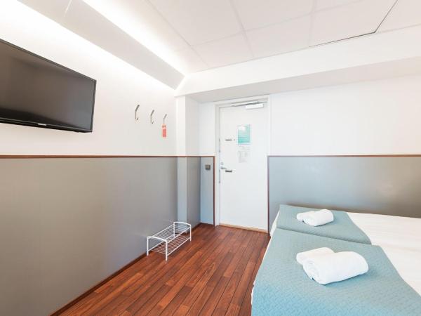 Forenom Aparthotel Helsinki Kamppi - contactless check-in : photo 2 de la chambre chambre lits jumeaux standard